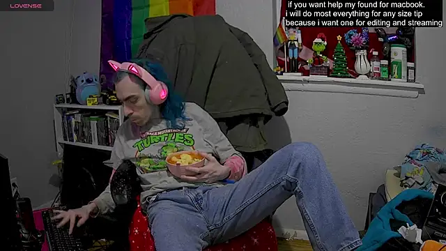 Snapshot of tallnerdyguy chatting on 17, 2, 2025 tallnerdyguy online show from 17, 2, 2025