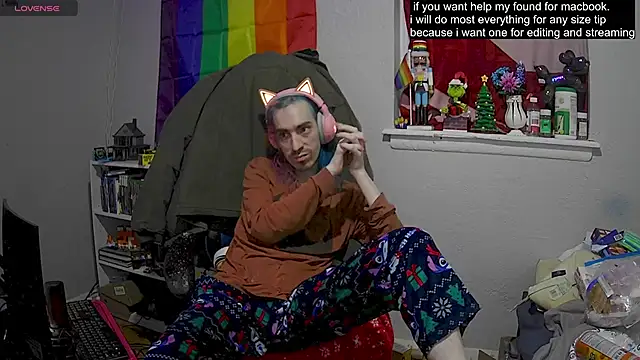 Snapshot of tallnerdyguy chatting on 22, 2, 2025 tallnerdyguy online show from 22, 2, 2025