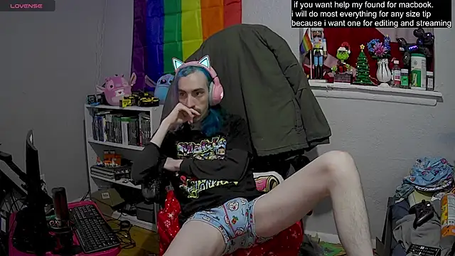 Snapshot of tallnerdyguy chatting on 28, 2, 2025 tallnerdyguy online show from 28, 2, 2025