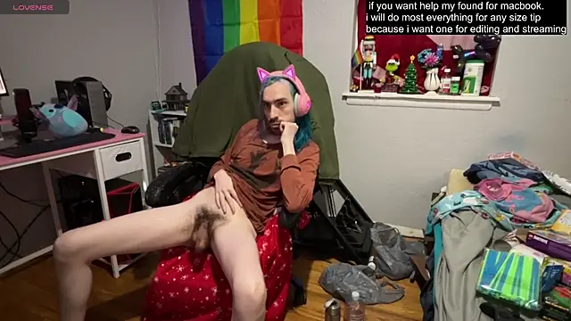 Snapshot of tallnerdyguy chatting on 6, 3, 2025 tallnerdyguy online show from 6, 3, 2025