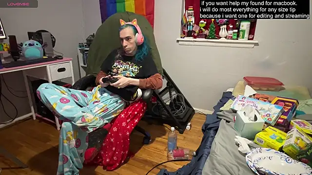 Snapshot of tallnerdyguy chatting on 9, 3, 2025 tallnerdyguy online show from 9, 3, 2025