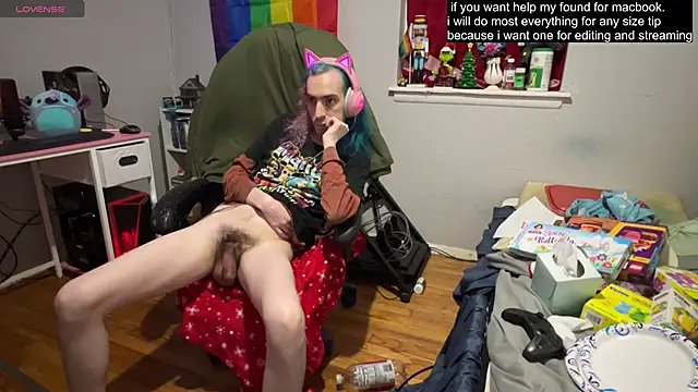 Snapshot of tallnerdyguy chatting on 9, 3, 2025 tallnerdyguy online show from 9, 3, 2025