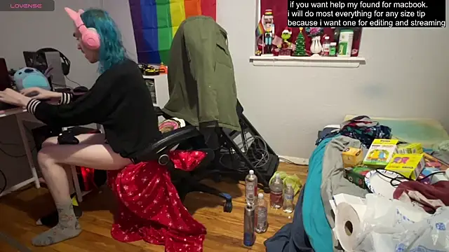 Snapshot of tallnerdyguy chatting on 13, 3, 2025 tallnerdyguy online show from 13, 3, 2025