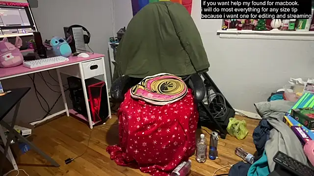 Snapshot of tallnerdyguy chatting on 14, 3, 2025 tallnerdyguy online show from 14, 3, 2025