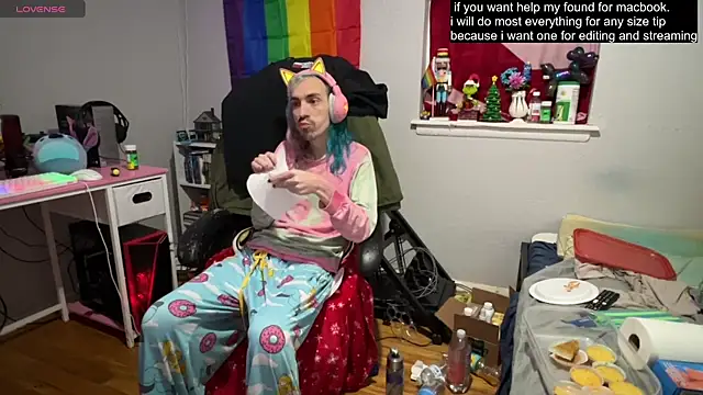 Snapshot of tallnerdyguy chatting on 21, 3, 2025 tallnerdyguy online show from 21, 3, 2025