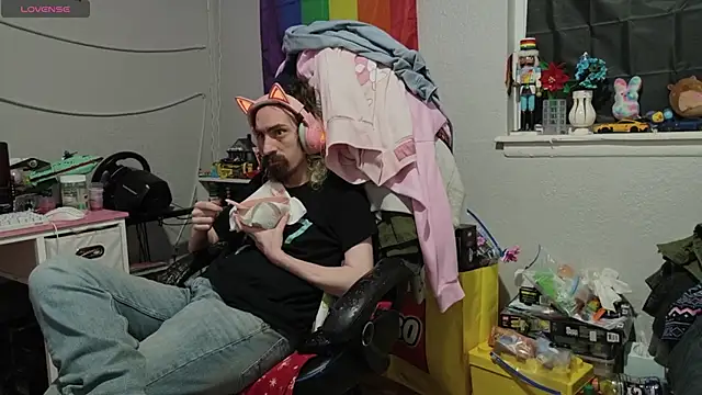 tallnerdyguy online show from 25, 3, 2026