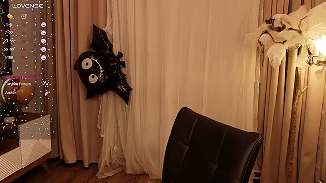 margeriTirell online show from 12, 11, 2025