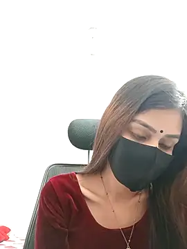 Snapshot of Tisha-01 chatting on 4, 11, 2025 Tisha-01 online show from 4, 11, 2025