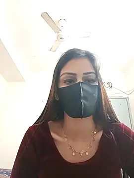 Snapshot of Tisha-01 chatting on 21, 11, 2025 Tisha-01 online show from 21, 11, 2025