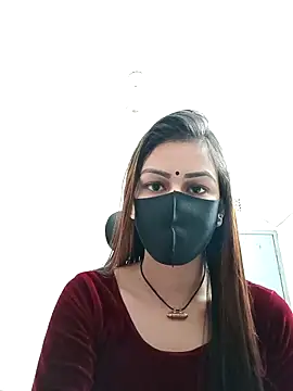 Snapshot of Tisha-01 chatting on 28, 11, 2025 Tisha-01 online show from 28, 11, 2025