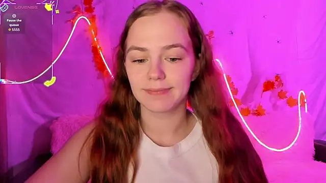 Snapshot of Fox_Lisa chatting on 7, 11, 2025 Fox Lisa online show from 7, 11, 2025