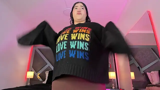 Snapshot of AmberiniHoffman chatting on 13, 3, 2025 AmberiniHoffman online show from 13, 3, 2025