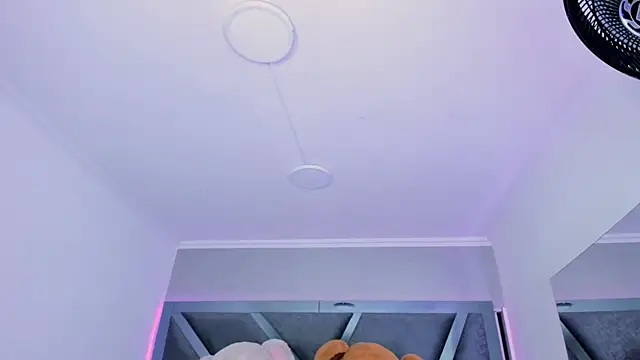 Snapshot of AmberiniHoffman chatting on 30, 9, 2025 AmberiniHoffman online show from 30, 9, 2025