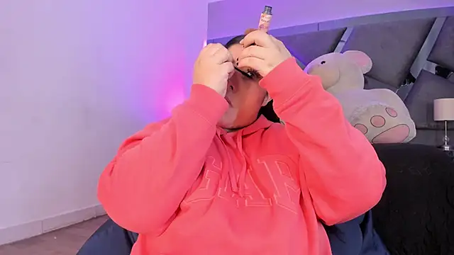 Snapshot of AmberiniHoffman chatting on 16, 11, 2025 AmberiniHoffman online show from 16, 11, 2025