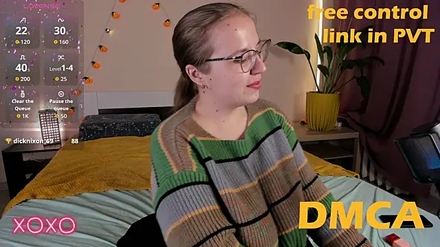 Snapshot of Your_Penny_ chatting on 15, 10, 2025 Your Penny  online show from 15, 10, 2025