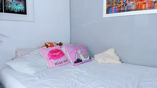 naughtyloverss online show from 19, 2, 2025