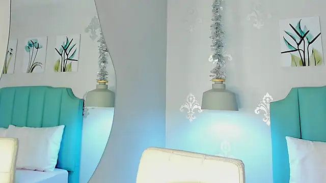 Khenta Michells online show from 10, 3, 2025