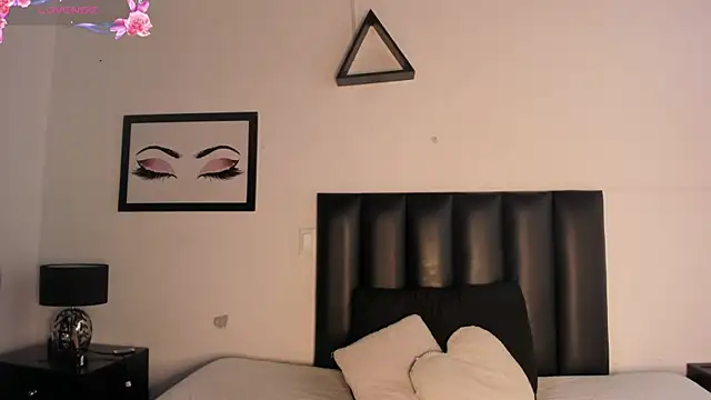 Khenta Michells online show from 6, 1, 2026