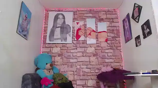 vixenxqueens online show from 16, 3, 2025