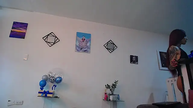 vixenxqueens online show from 12, 9, 2025