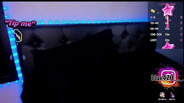 Skyler  blue4 online show from 4, 12, 2024