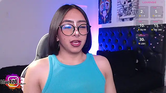 Skyler  blue4 online show from 9, 10, 2025