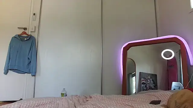 Snapshot of lexifeverr chatting on 6, 2, 2025 lexifeverr online show from 6, 2, 2025