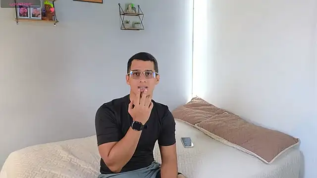 hot69temptation  online show from 26, 2, 2025