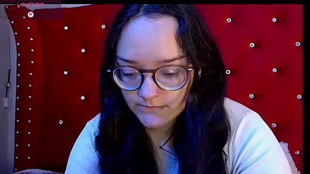 Snapshot of charlotte1-ls chatting on 14, 12, 2025 charlotte1-ls online show from 14, 12, 2025