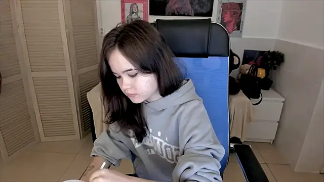 Elainebeness online show from 30, 9, 2025