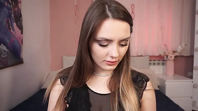 Tender Amber online show from 7, 3, 2025