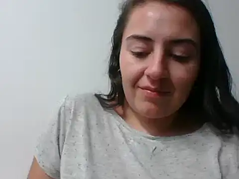  karlie kloss  online show from 5, 12, 2024