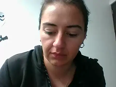  karlie kloss  online show from 13, 3, 2026