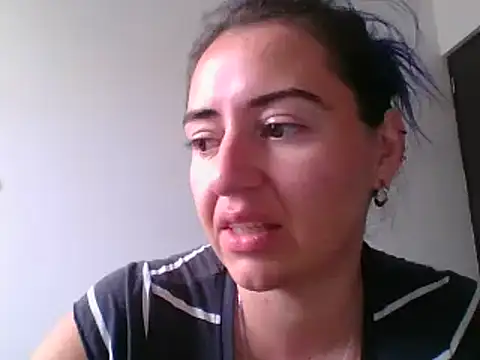  karlie kloss  online show from 16, 3, 2026