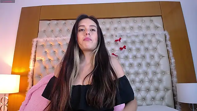 MegannMyerss online show from 16, 12, 2024