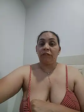 MirandaSoto online show from 4, 6, 2026