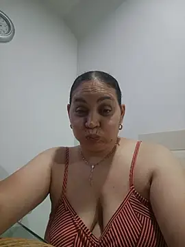 Snapshot of MirandaSoto chatting on 10, 7, 2026 MirandaSoto online show from 10, 7, 2026