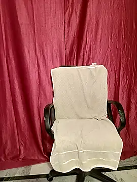 Stripy Doll online show from 16, 9, 2025