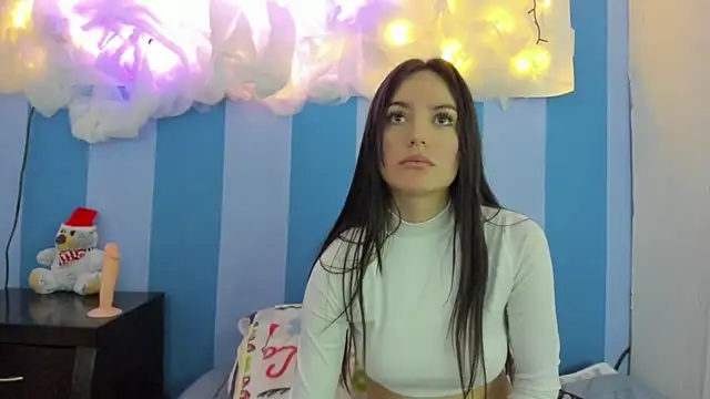 britny clouds online show from 8, 12, 2024