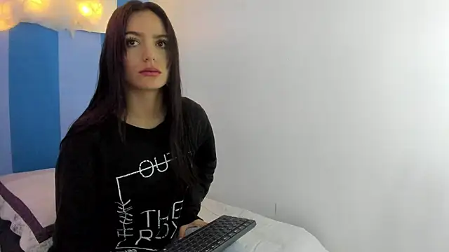 britny clouds online show from 27, 12, 2024