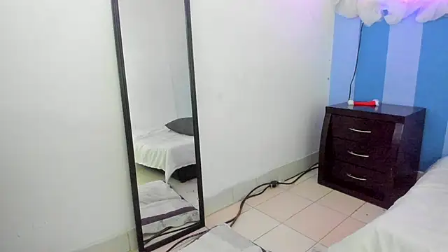 britny clouds online show from 28, 12, 2024