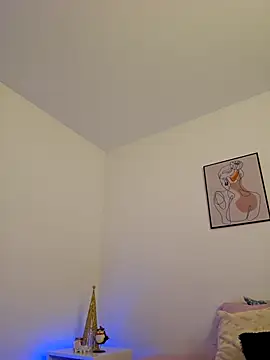 VictoriaEvaans  online show from 15, 12, 2025