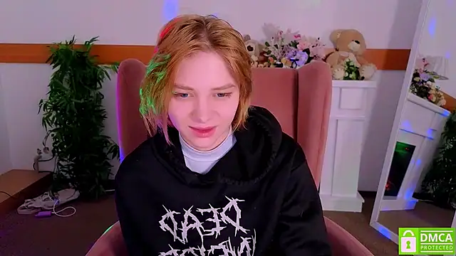 Snapshot of MirraBellanta chatting on 4, 2, 2026 MirraBellanta online show from 4, 2, 2026