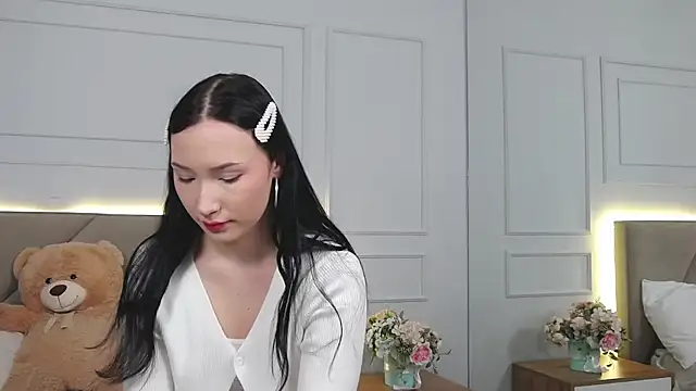 Snapshot of LeilaLow chatting on 26, 12, 2024 LeilaLow online show from 26, 12, 2024