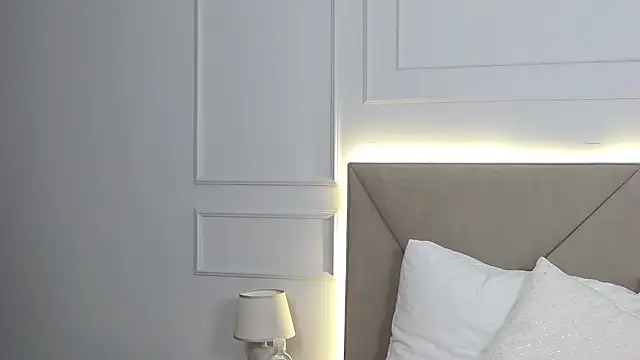 Snapshot of LeilaLow chatting on 20, 3, 2025 LeilaLow online show from 20, 3, 2025