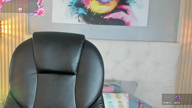 nicole  parker1 online show from 14, 1, 2025