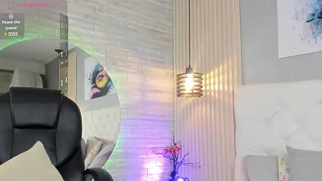 nicole  parker1 online show from 22, 3, 2025