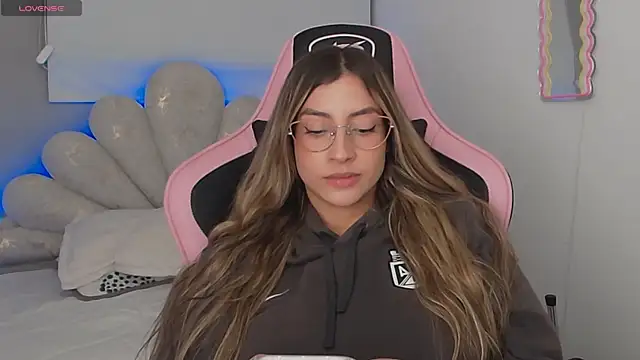 Issabela G1 online show from 7, 3, 2026