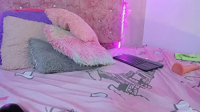 Bella  sweet online show from 9, 2, 2025