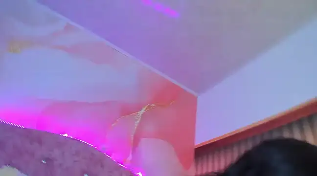 Snapshot of Bella__sweet chatting on 2, 3, 2025 Bella sweet online show from 2, 3, 2025